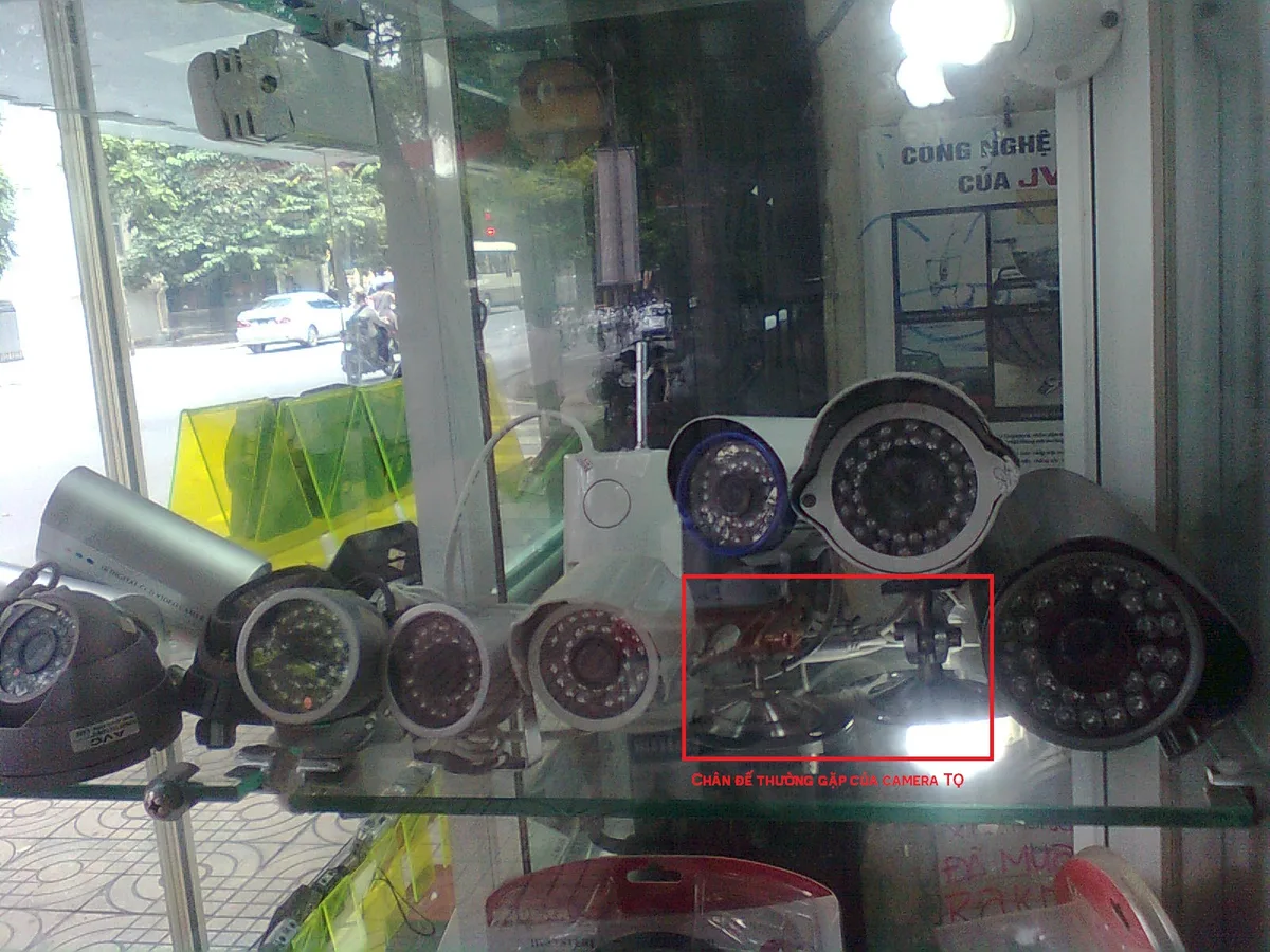 Camera-Trung-Quoc_1352818302